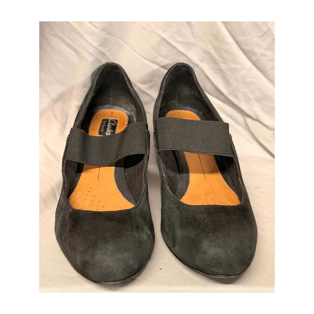 Clarks Womens 9.5 Black Heels Artisan Suede Mary Jane Elastic Strap Pumps 84953